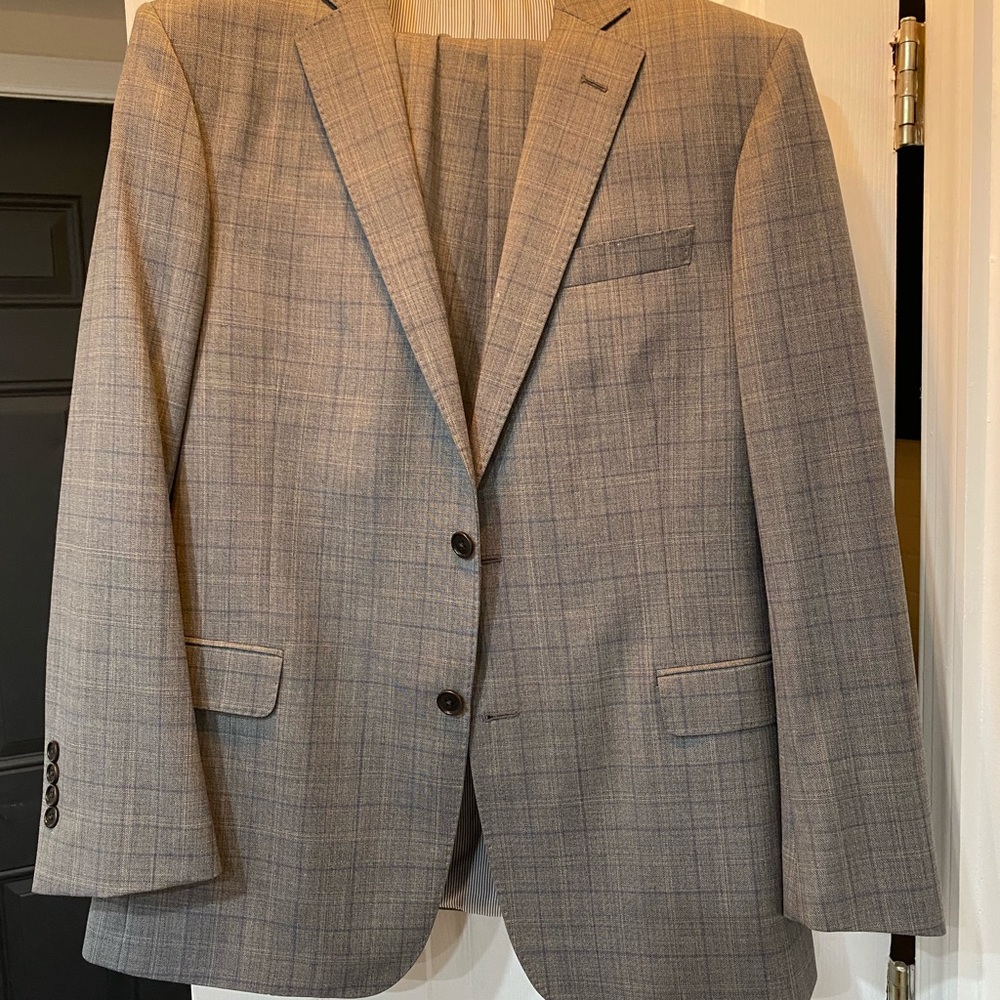 Brooks Brothers Explorer Regent fit suit